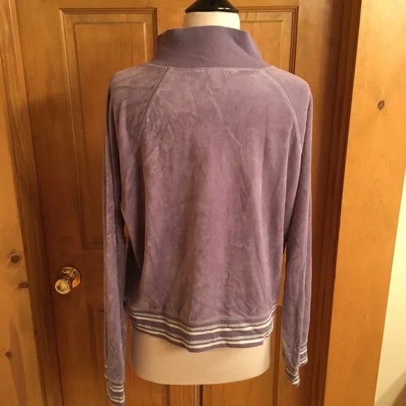 ☀️Victoria’s Secret velour cropped sweatshirt☀️ - Picture 3 of 8